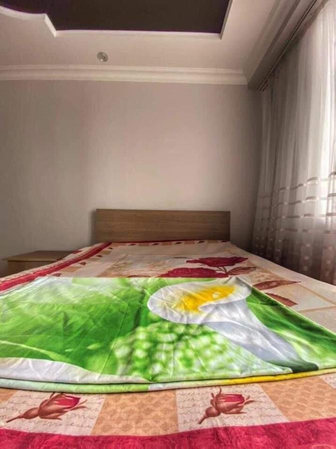 Apartment Dolphin Батуми Екстериор снимка
