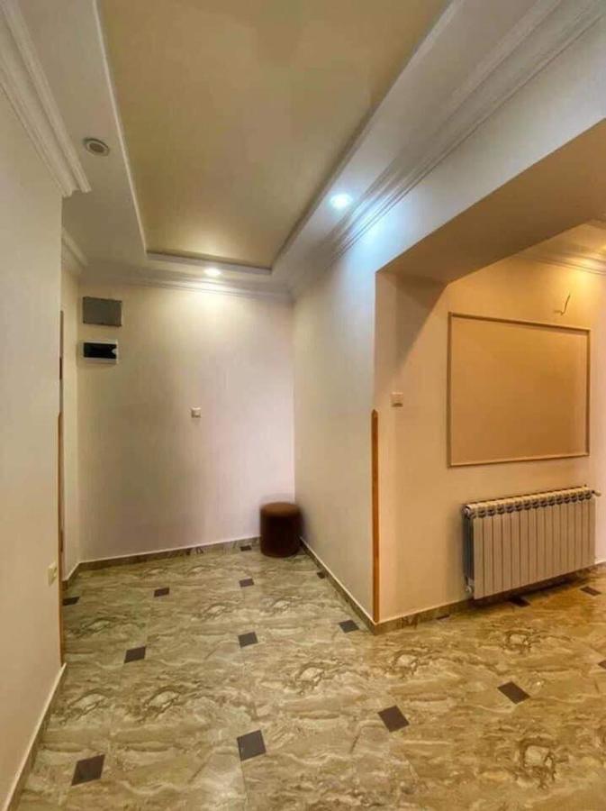 Apartment Dolphin Батуми Екстериор снимка